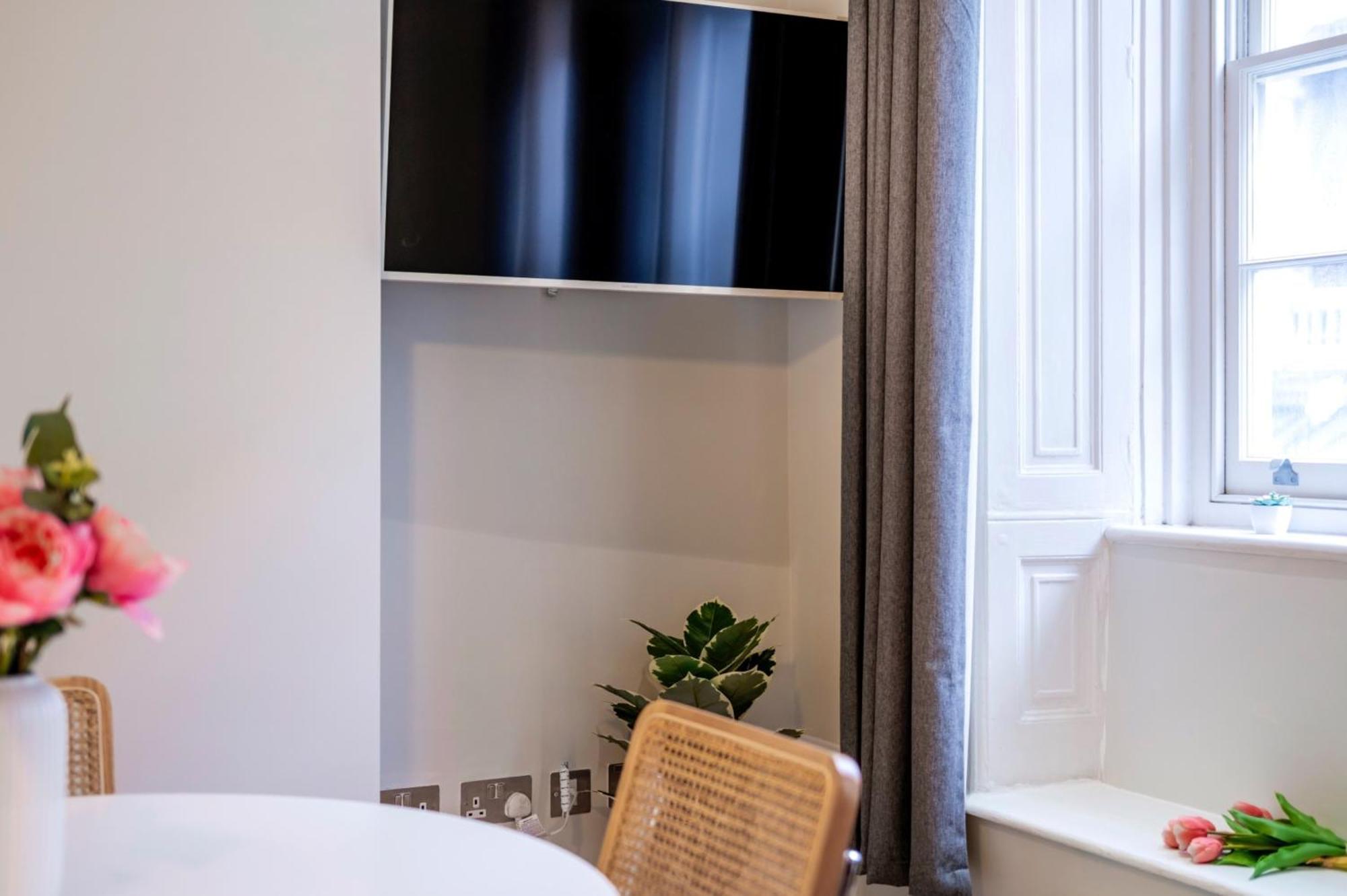 Welcome London St Martin'S Екстер'єр фото