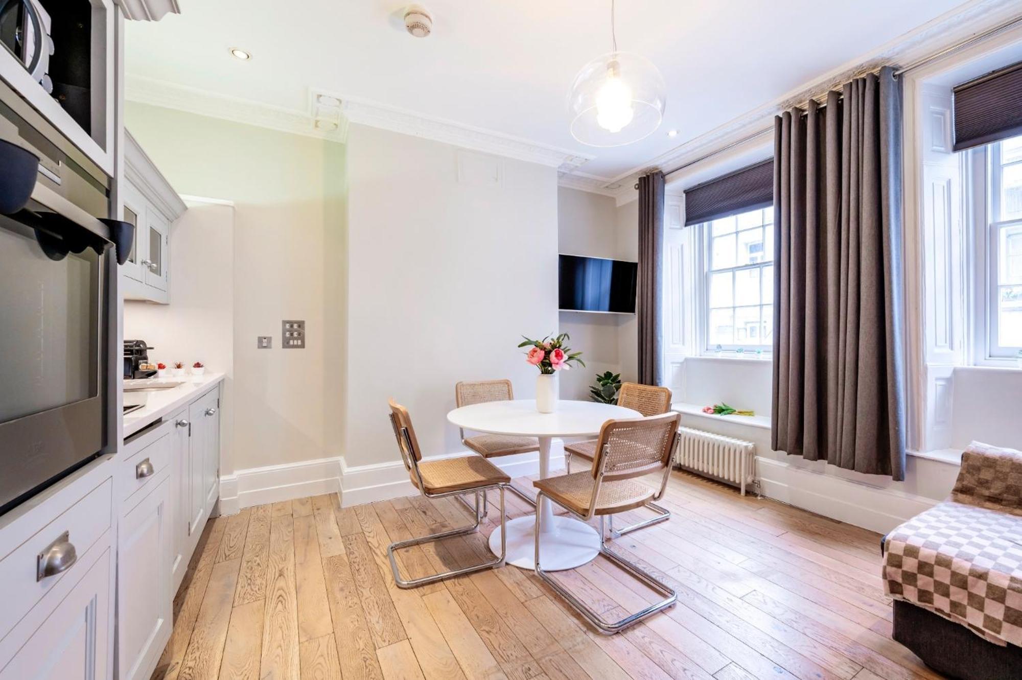 Welcome London St Martin'S Екстер'єр фото