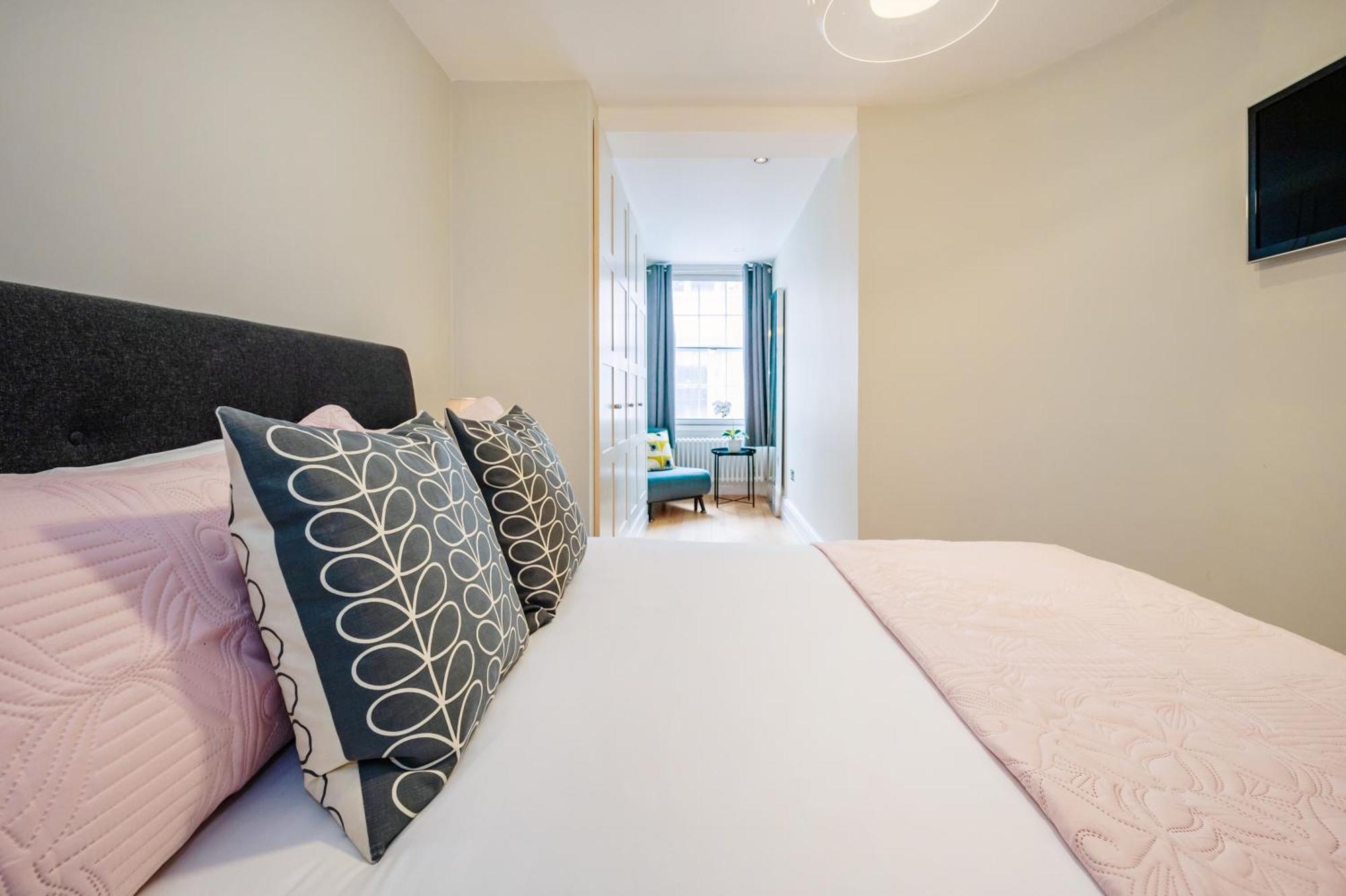 Welcome London St Martin'S Екстер'єр фото
